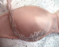 Gevulde bh ontworpen en gemaakt door UnderWorks en zelf te maken na het volgen van de lingerie cursus 2